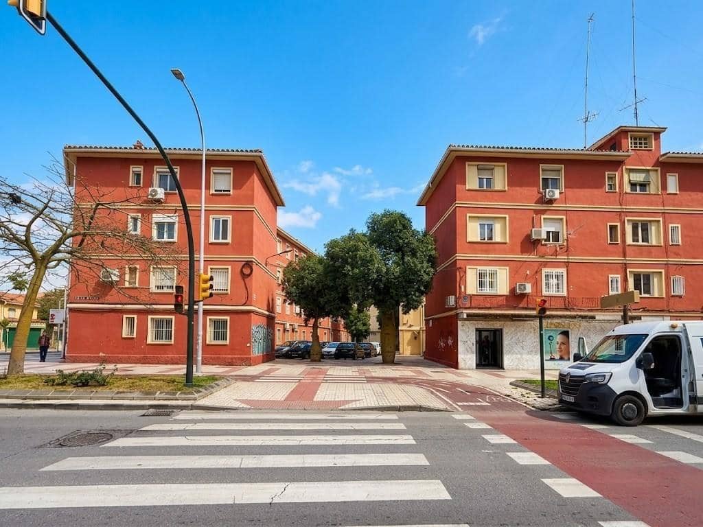 3 bedroom Flat for sale in Malaga city - € 219,000 (Ref: 9619374)