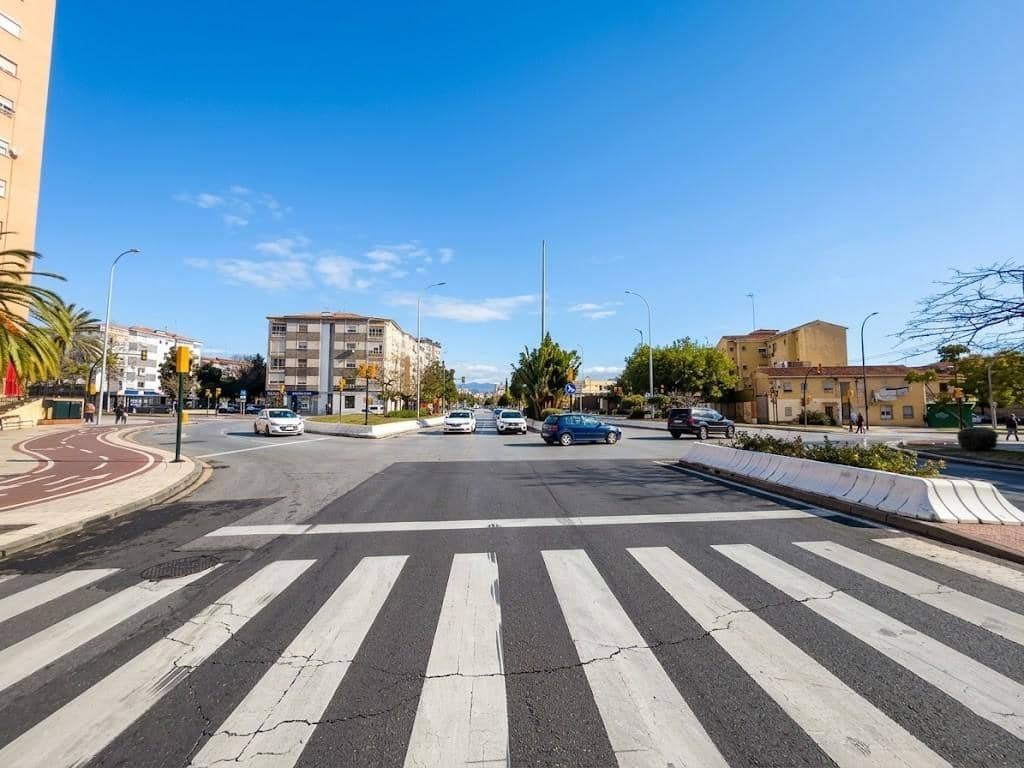 3 bedroom Flat for sale in Malaga city - € 219,000 (Ref: 9619374)