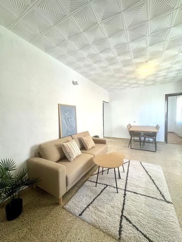 3 bedroom Flat for sale in Cruz de Humilladero, Málaga city - € 219,000 (Ref: 9619374)