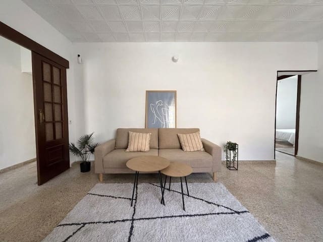 3 slaapkamer Flat te koop in Cruz de Humilladero, Málaga stad - € 219.000 (Ref: 9619374)