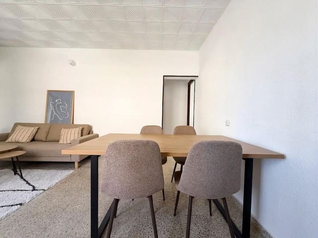 3 slaapkamer Flat te koop in Cruz de Humilladero, Málaga stad - € 219.000 (Ref: 9619374)