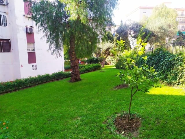 3 bedroom Flat for sale in Málaga city with pool garage - € 276,000 (Ref: 9625785)