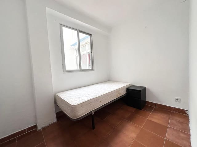 3 bedroom Flat for sale in Málaga city - € 230,000 (Ref: 9625787)