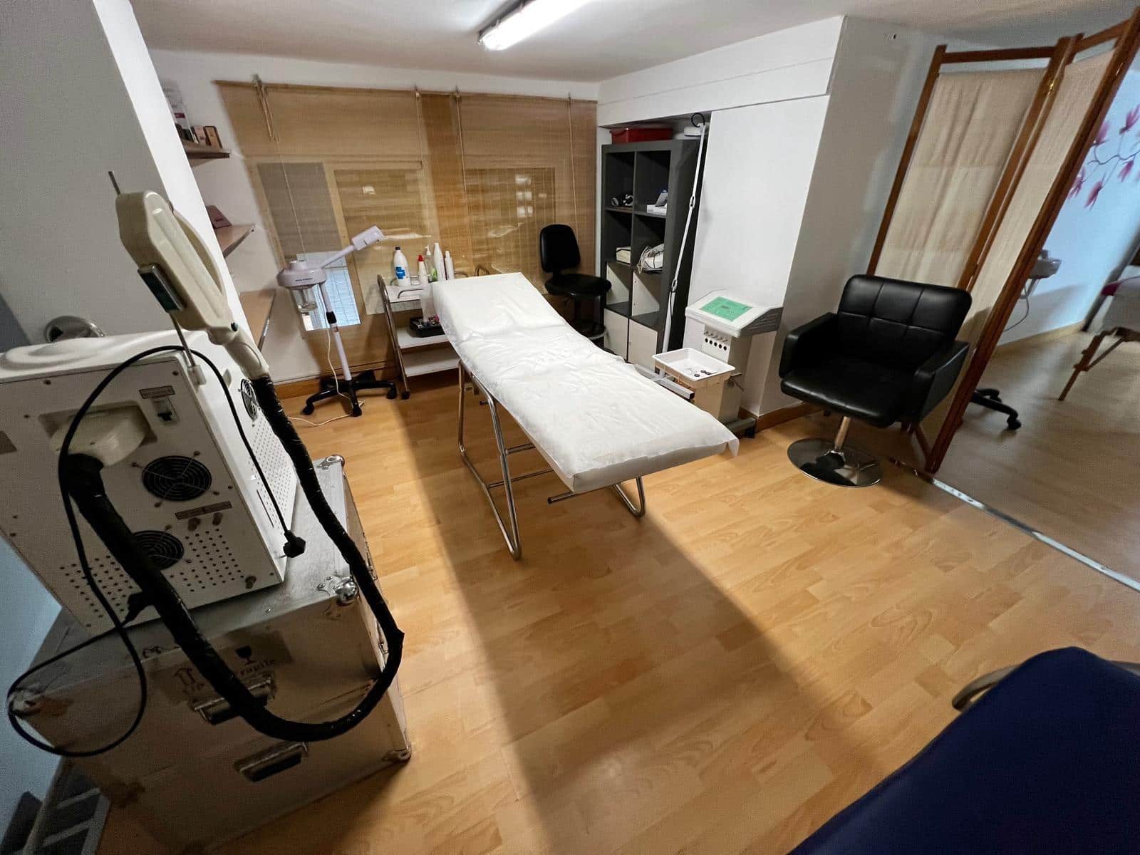 Kommersiell til salgs i Malaga by - € 199 900 (Ref: 9627676)