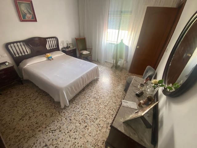 3 quarto Moradia em Banda para venda em Málaga cidade com garagem - 315 000 € (Ref: 9627677)