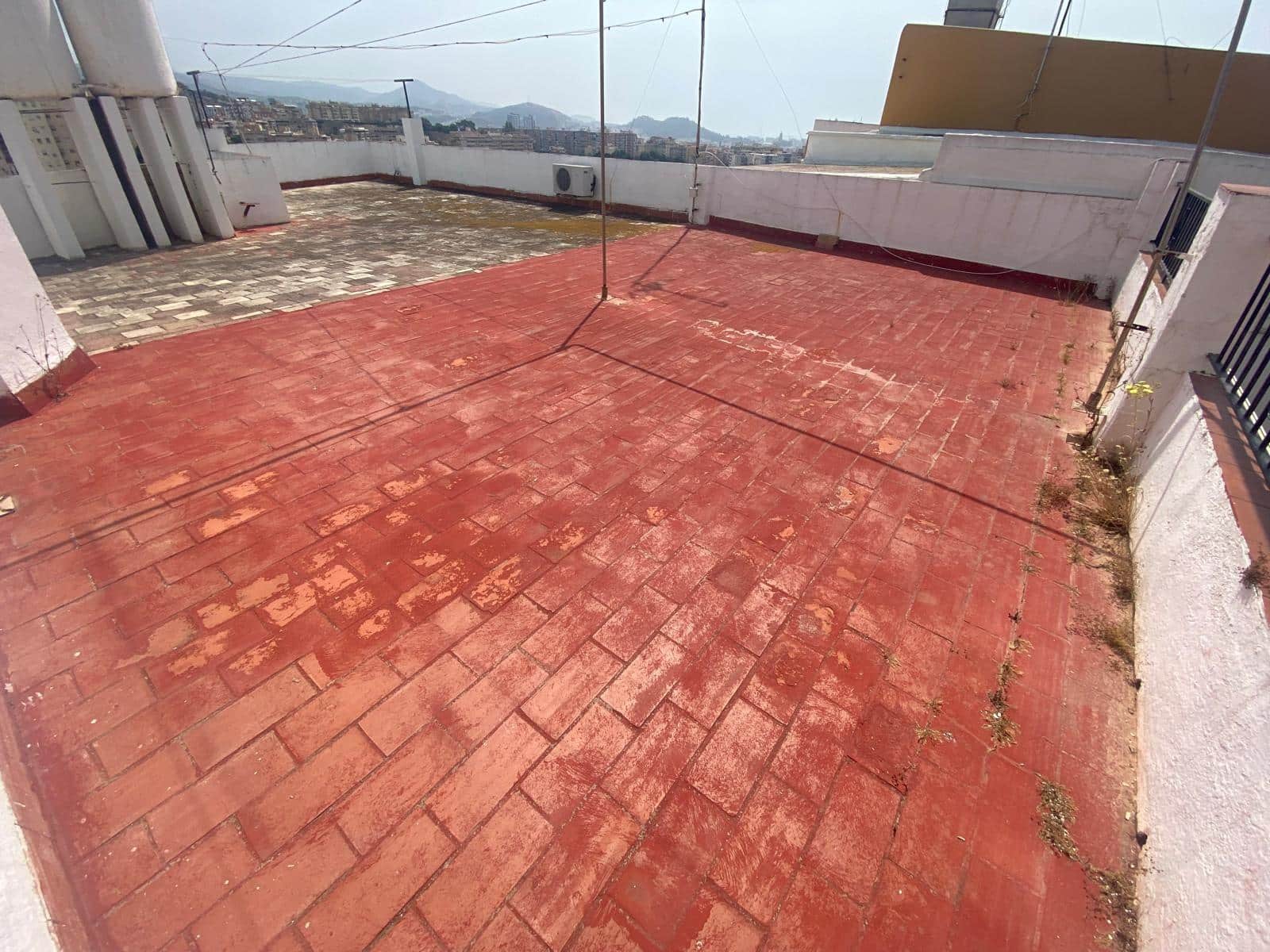 3 quarto Moradia em Banda para venda em Malaga cidade com garagem - 315 000 € (Ref: 9627677)