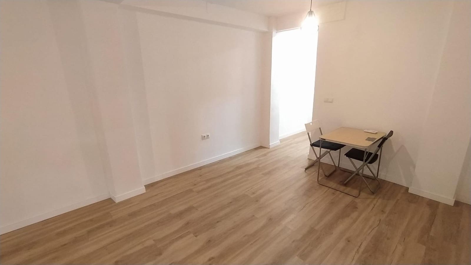 2 soveværelse Lejlighed til leje i Malaga by - € 1.000 (Ref: 9630120)