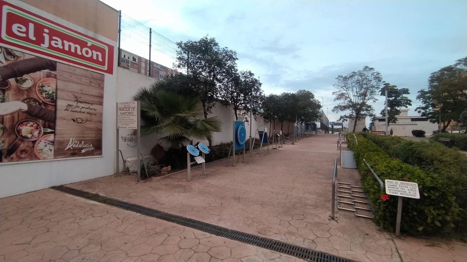 2 soveværelse Lejlighed til leje i Malaga by - € 1.000 (Ref: 9630120)