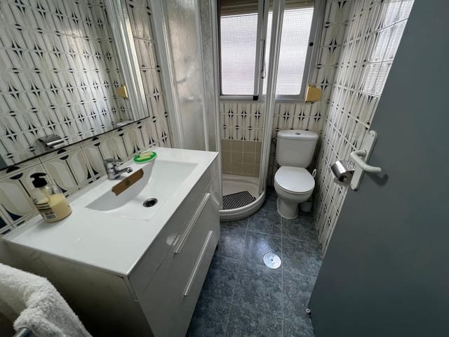 Piso de 2 habitaciones en Gamarra, Málaga ciudad en venta - 190.000 € (Ref: 9630121)