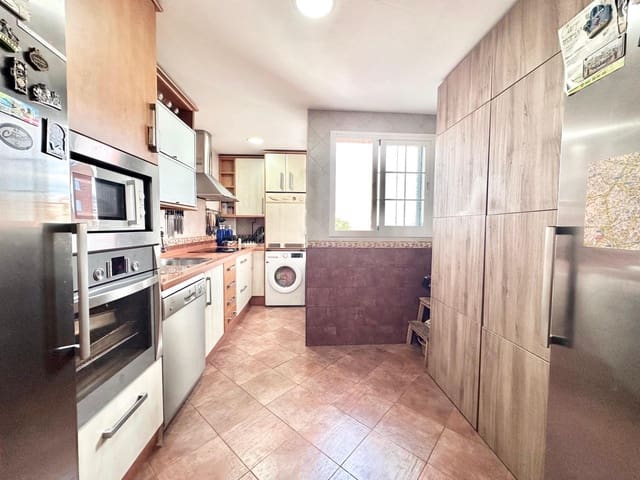 3 Zimmer Wohnung zu verkaufen in Cruz de Humilladero, Málaga Stadt mit Garage - 295.000 € (Ref: 9672275)
