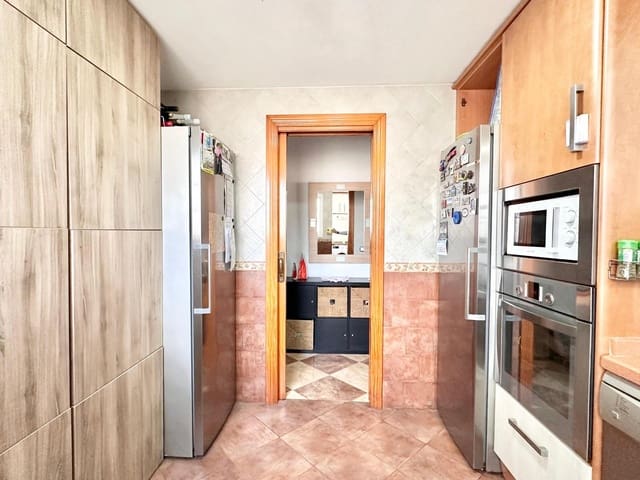 3 Zimmer Wohnung zu verkaufen in Cruz de Humilladero, Málaga Stadt mit Garage - 295.000 € (Ref: 9672275)