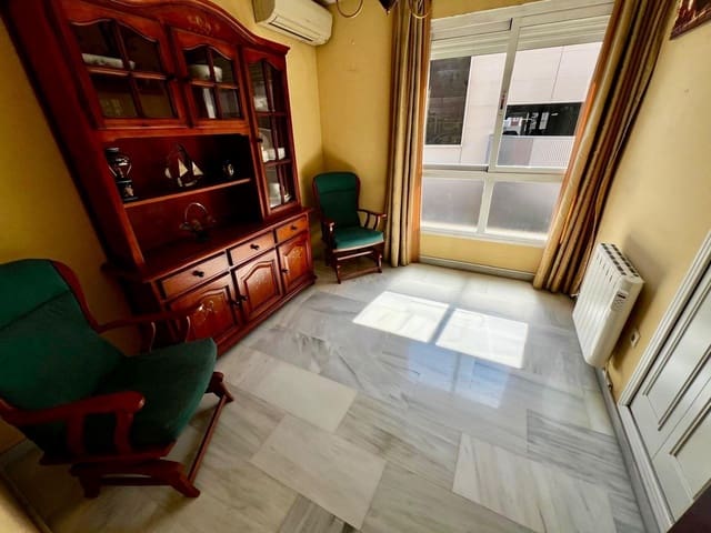Piso de 3 habitaciones en Málaga ciudad en venta con garaje - 394.000 € (Ref: 9720048)