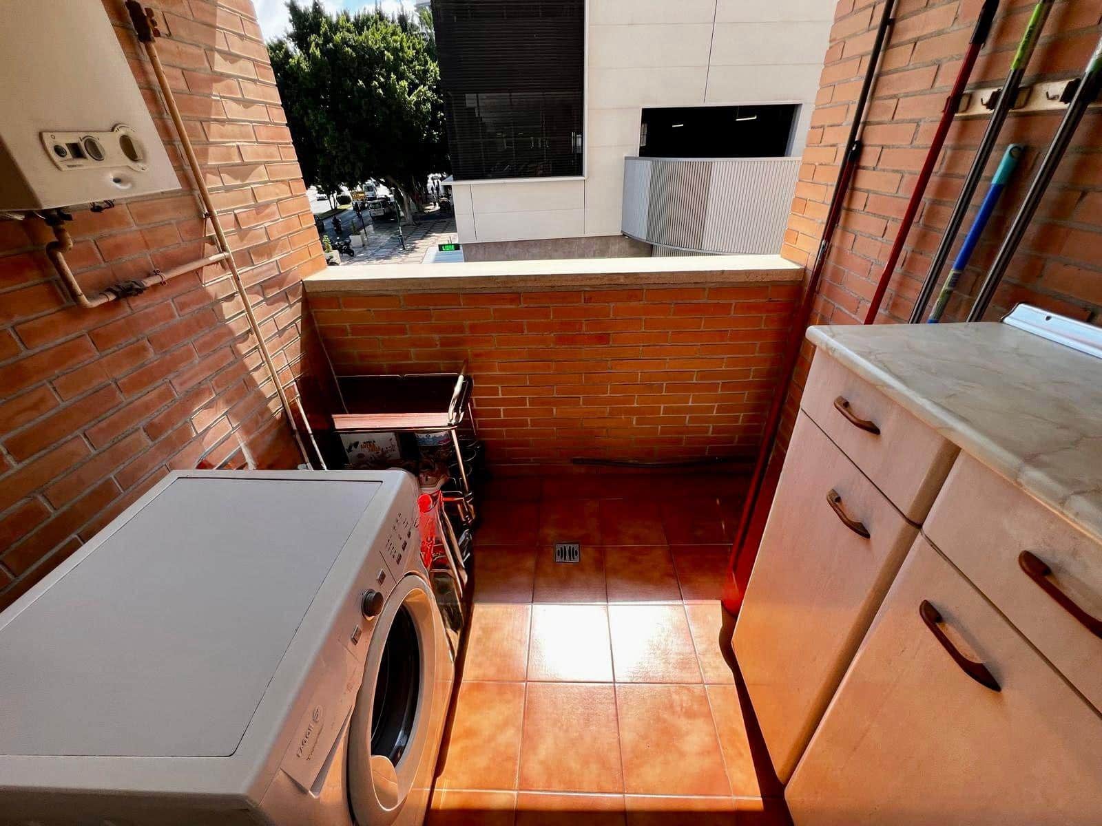 3 makuuhuone Asunto myytävänä paikassa Malaga kaupunki mukana 
autotalli - 394 000 € (Ref: 9720048)