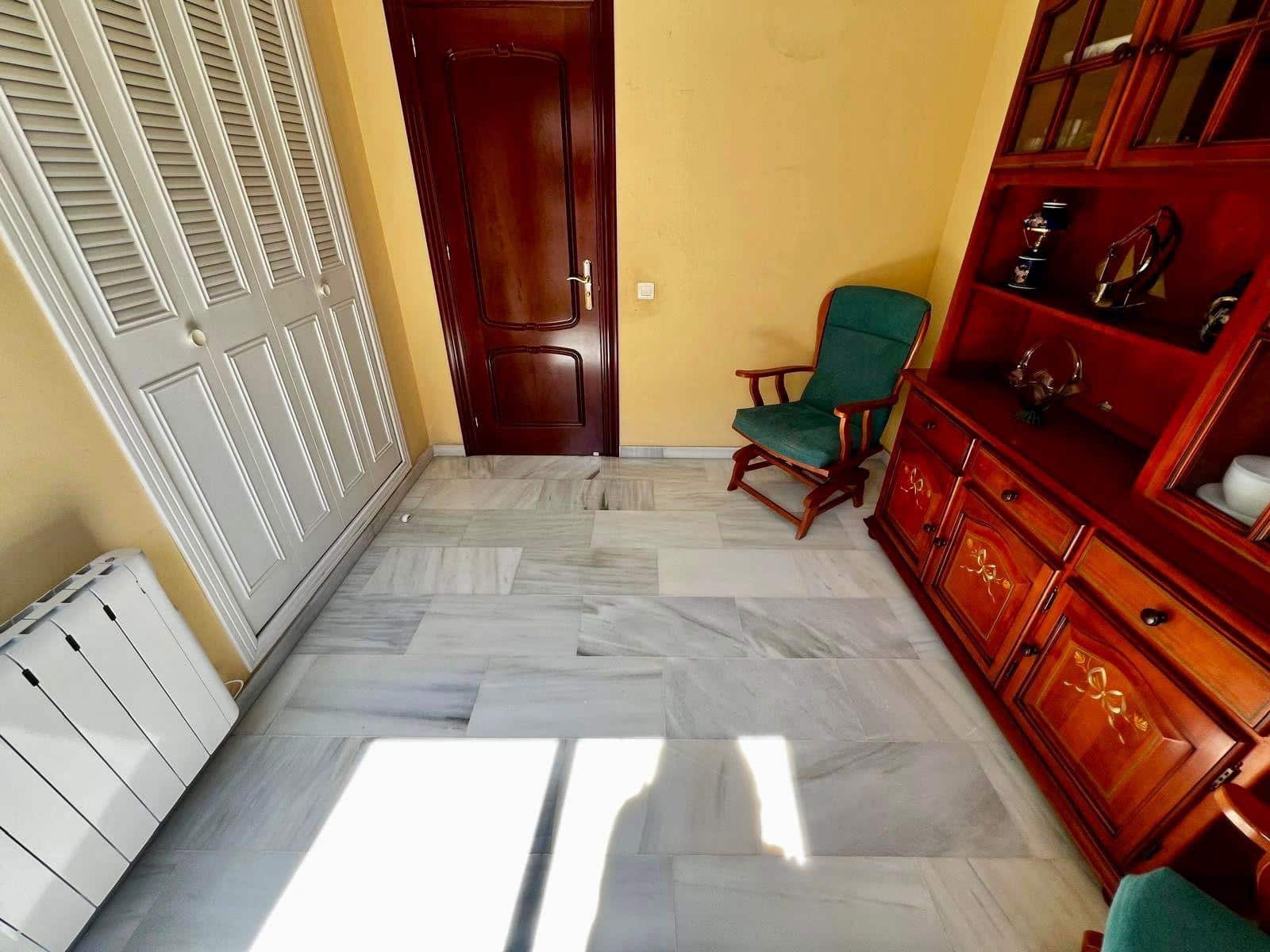 3 makuuhuone Asunto myytävänä paikassa Malaga kaupunki mukana 
autotalli - 394 000 € (Ref: 9720048)