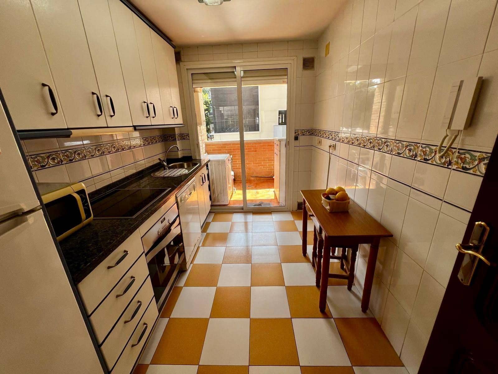 3 makuuhuone Asunto myytävänä paikassa Malaga kaupunki mukana 
autotalli - 394 000 € (Ref: 9720048)