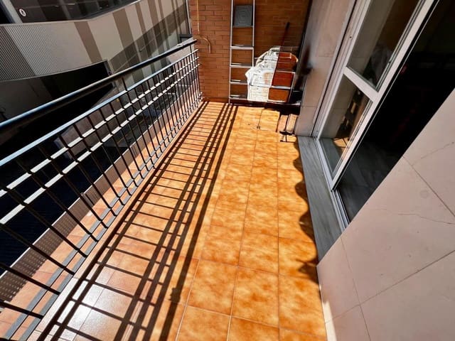 Piso de 3 habitaciones en Málaga ciudad en venta con garaje - 394.000 € (Ref: 9720048)