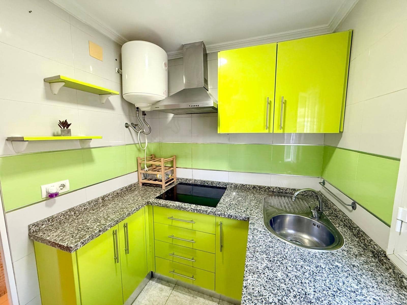 2 bedroom Flat for sale in Malaga city - € 208,100 (Ref: 9726744)