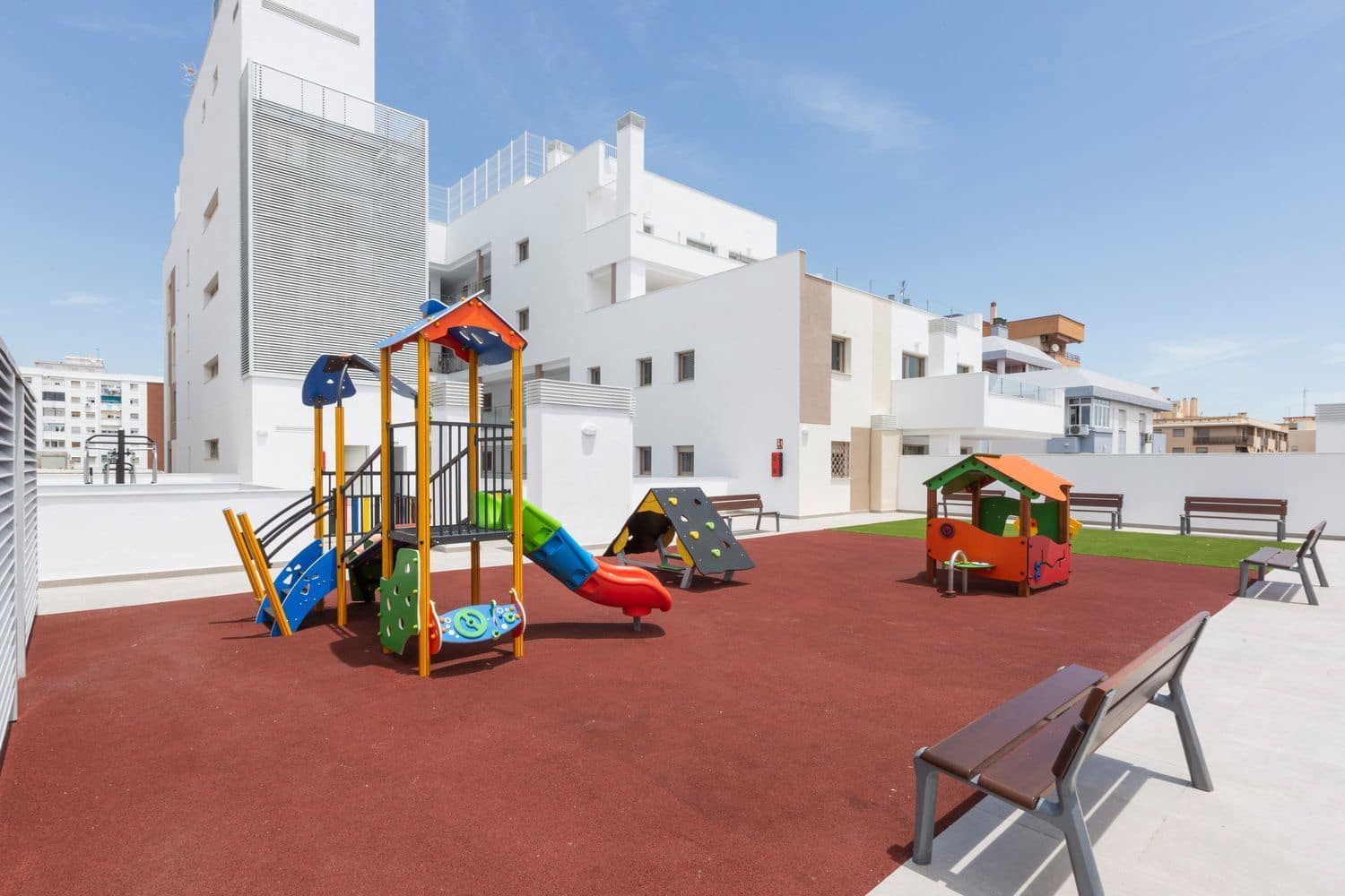 4 soverom Leilighet til salgs i Malaga by med svømmebasseng garasje - € 539 000 (Ref: 9752129)