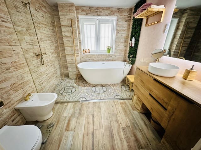 2 quarto Apartamento para venda em Cruz de Humilladero, Málaga cidade - 318 500 € (Ref: 9762068)