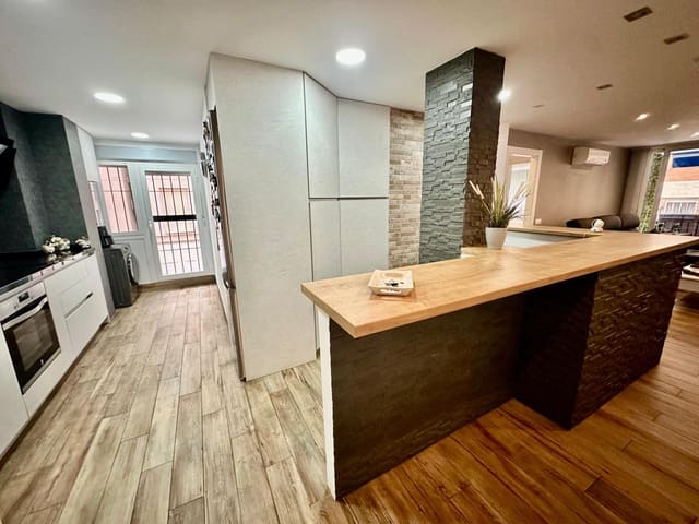 2 quarto Apartamento para venda em Cruz de Humilladero, Málaga cidade - 318 500 € (Ref: 9762068)