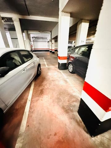 Garasje til salgs i Málaga by - € 29 000 (Ref: 9787576)