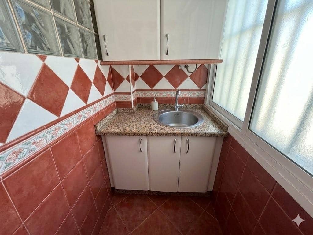 3 sovrum Lägenhet till salu i Malaga stad - 260 000 € (Ref: 9788721)