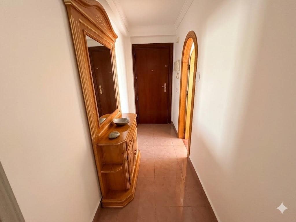 3 sovrum Lägenhet till salu i Malaga stad - 260 000 € (Ref: 9788721)