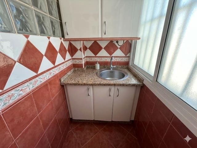 3 bedroom Flat for sale in Málaga city - € 260,000 (Ref: 9788721)