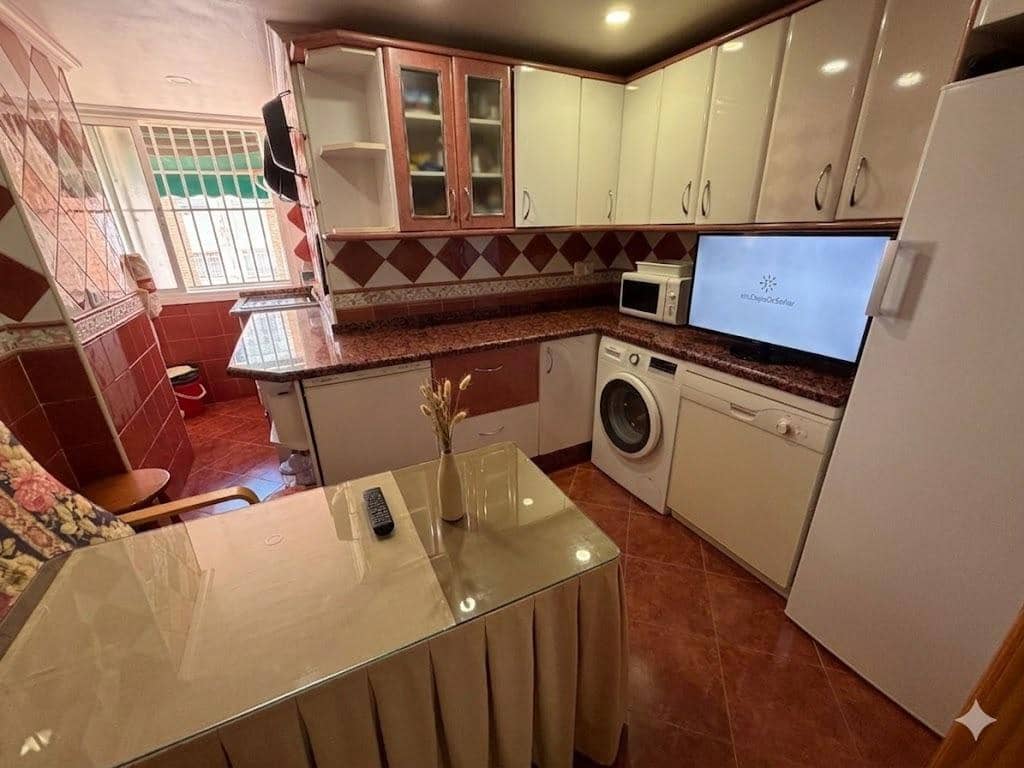 3 sovrum Lägenhet till salu i Malaga stad - 260 000 € (Ref: 9788721)