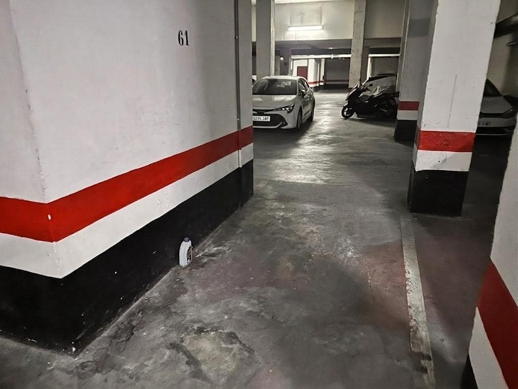 Autotalli myytävänä paikassa Malaga kaupunki - 7 500 € (Ref: 9794756)