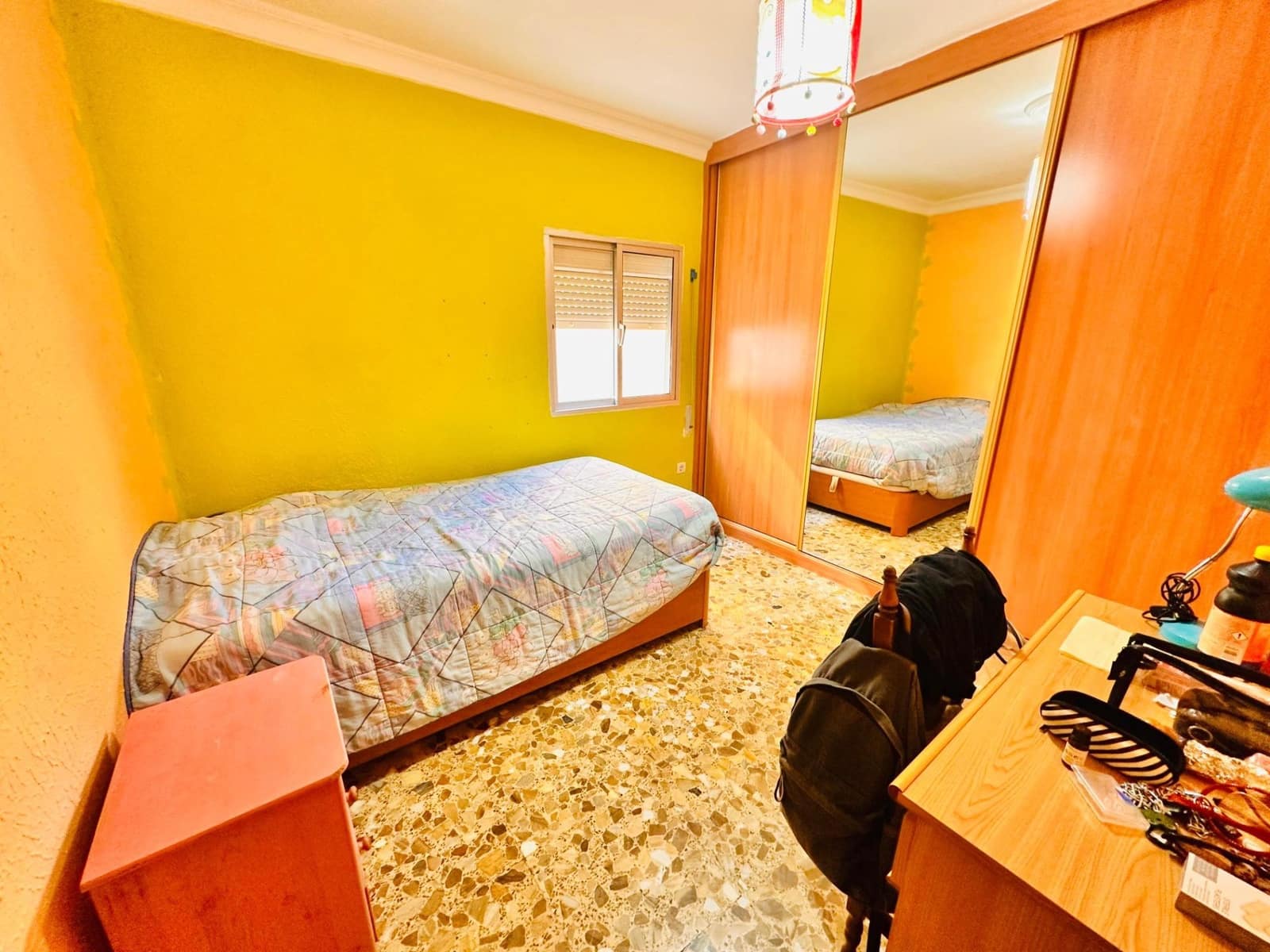 3 bedroom Flat for rent in Malaga city - € 900 (Ref: 9829433)