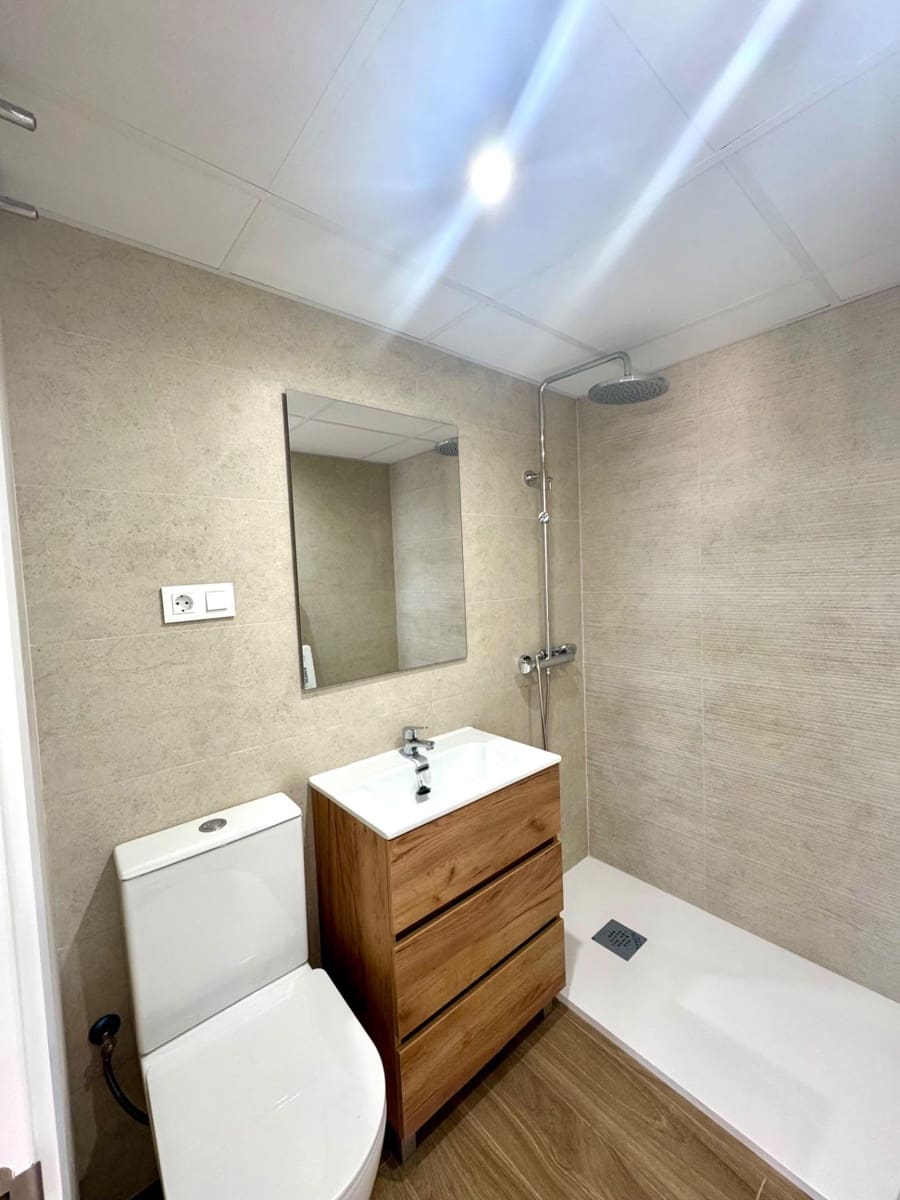 3 Zimmer Wohnung zu verkaufen in Malaga Stadt - 350.000 € (Ref: 9898884)