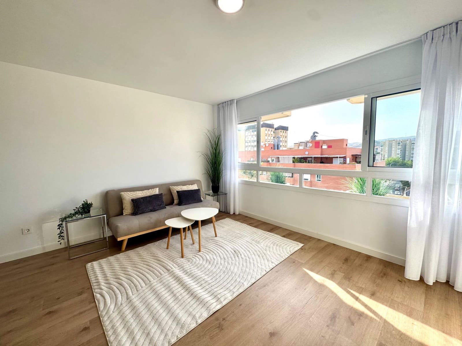 3 Zimmer Wohnung zu verkaufen in Malaga Stadt - 350.000 € (Ref: 9898884)