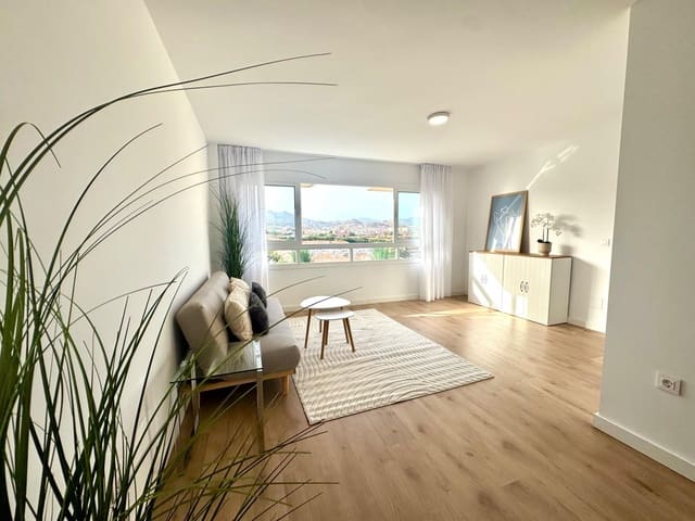 3 soveværelse Lejlighed til salg i Cruz de Humilladero, Málaga by - € 350.000 (Ref: 9898884)