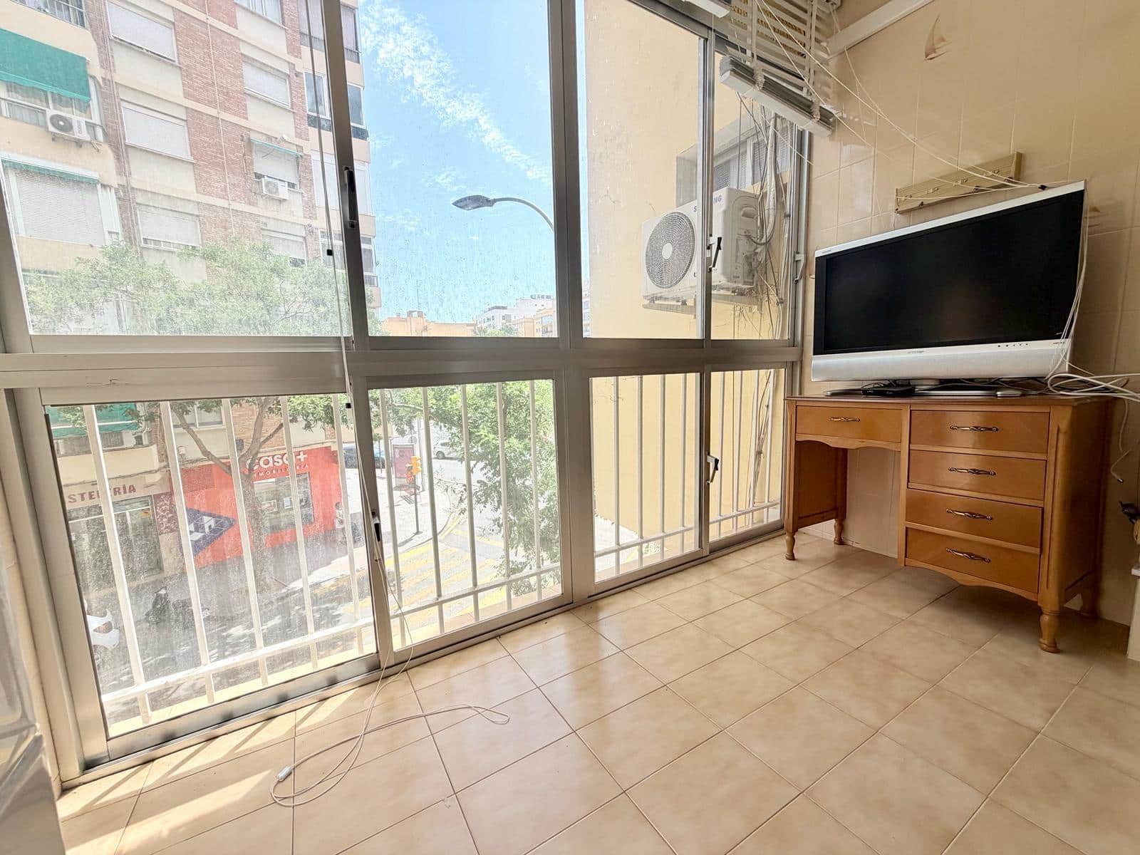 3 soveværelse Lejlighed til salg i Malaga by - € 262.000 (Ref: 9920525)