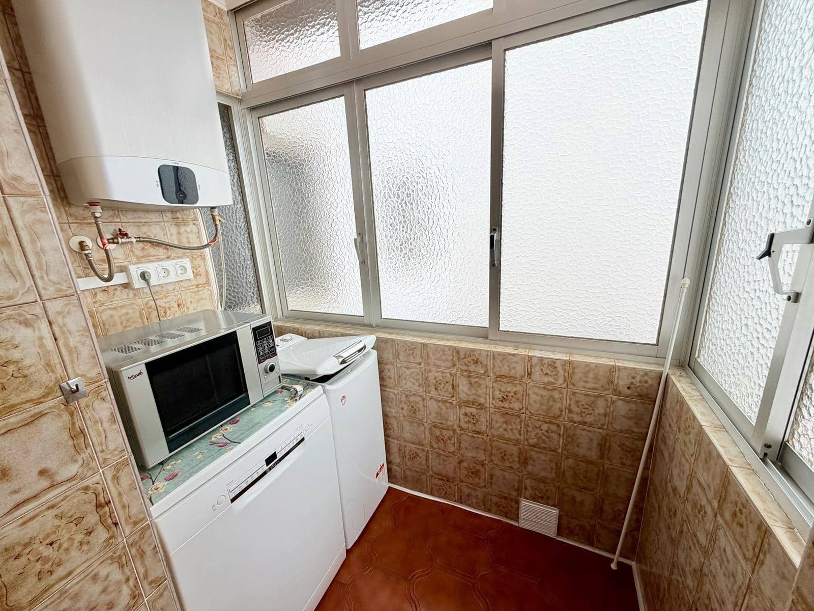 3 soveværelse Lejlighed til salg i Malaga by - € 262.000 (Ref: 9920525)
