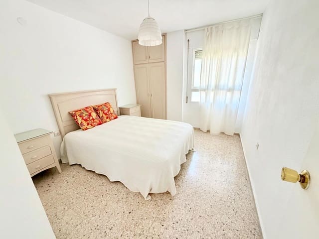 Piso de 3 habitaciones en La Aurora, Málaga ciudad en venta - 319.000 € (Ref: 9973388)