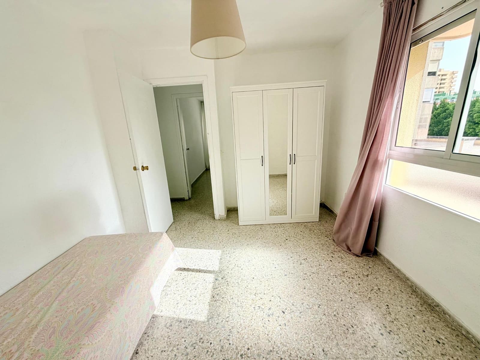 Piso de 3 habitaciones en Málaga ciudad en venta - 319.000 € (Ref: 9973388)