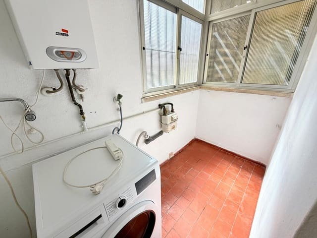 Piso de 3 habitaciones en La Aurora, Málaga ciudad en venta - 319.000 € (Ref: 9973388)