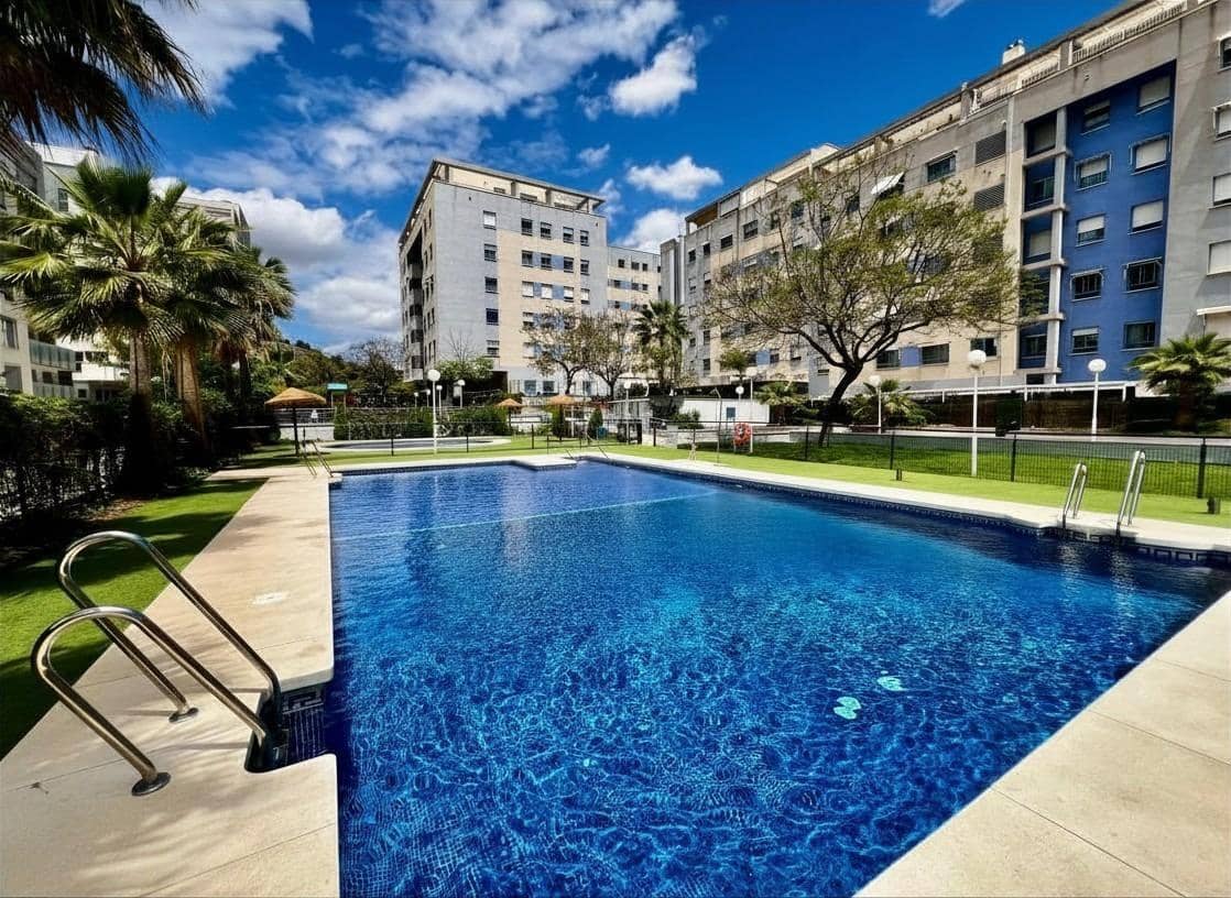 3 Zimmer Wohnung zu verkaufen in Malaga Stadt mit Pool Garage - 420.000 € (Ref: 9981310)