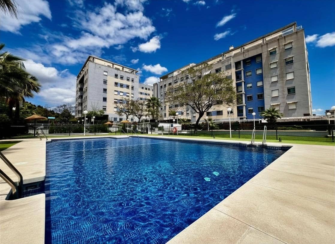 3 Zimmer Wohnung zu verkaufen in Malaga Stadt mit Pool Garage - 420.000 € (Ref: 9981310)