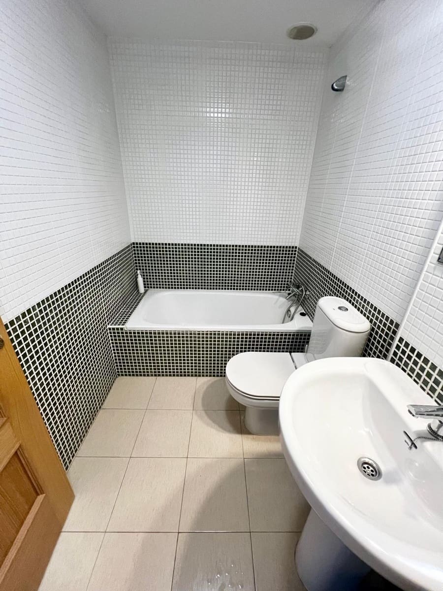 3 Zimmer Wohnung zu verkaufen in Malaga Stadt mit Pool Garage - 420.000 € (Ref: 9981310)