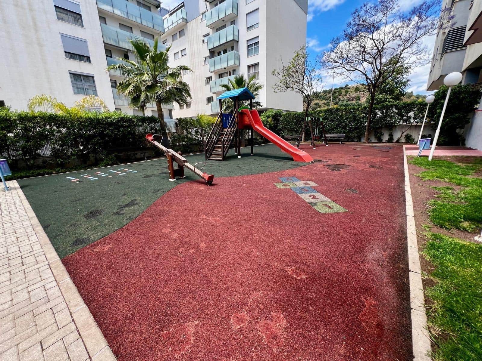 3 Zimmer Wohnung zu verkaufen in Malaga Stadt mit Pool Garage - 420.000 € (Ref: 9981310)