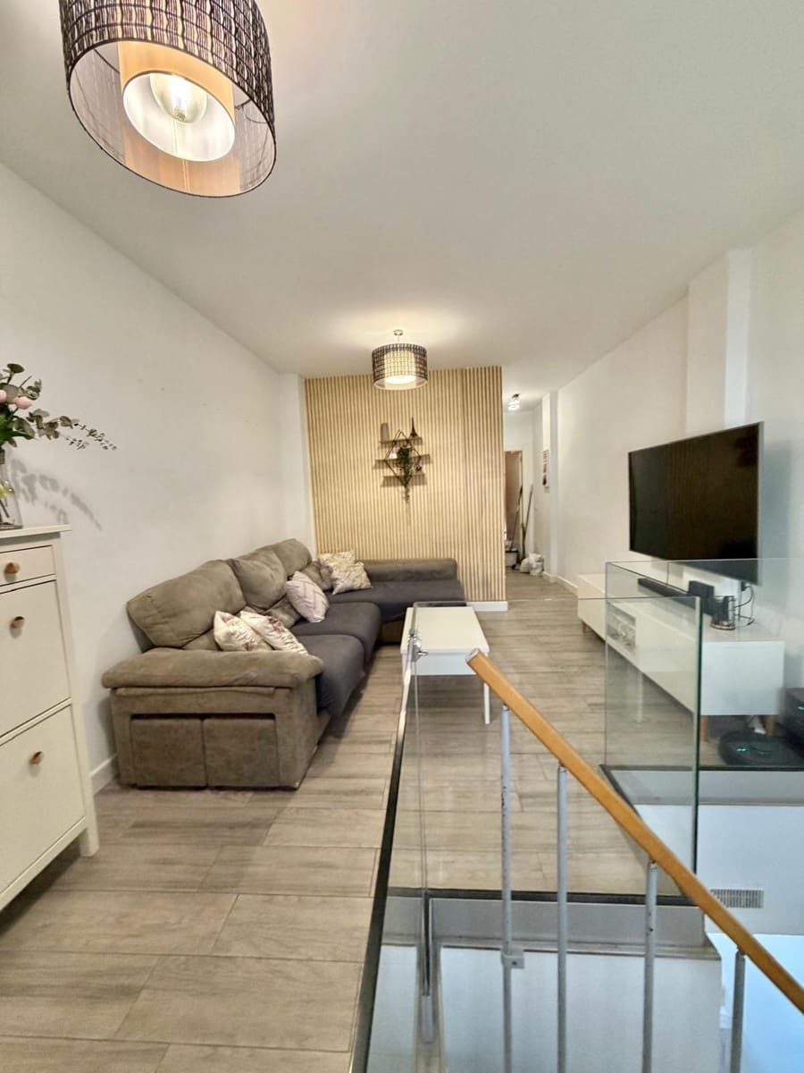 3 slaapkamer Flat te koop in Puerto de la Torre - € 240.000 (Ref: 9981314)