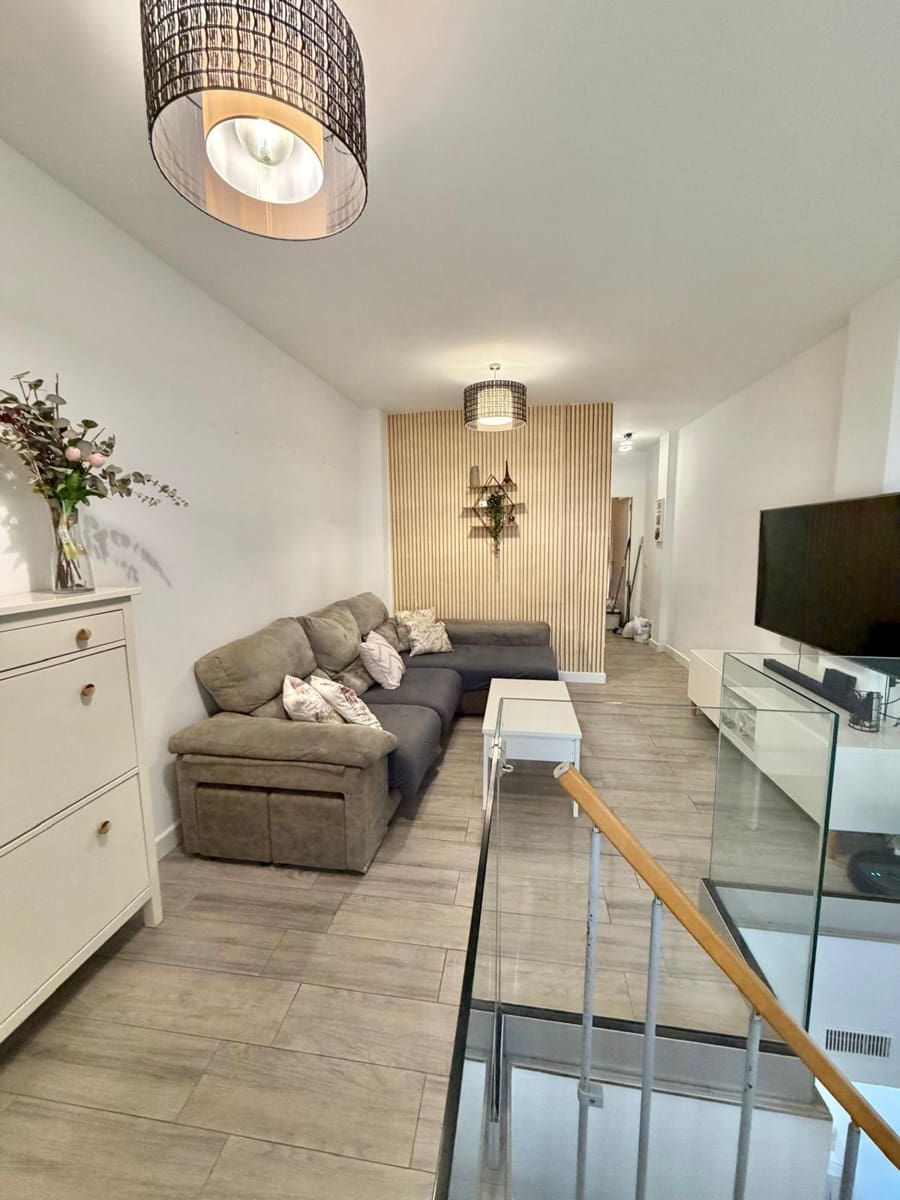 3 slaapkamer Flat te koop in Puerto de la Torre - € 240.000 (Ref: 9981314)