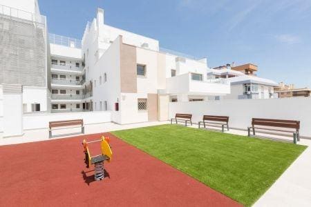 4 Zimmer Wohnung zu verkaufen in Malaga Stadt mit Pool Garage - 547.000 € (Ref: 9981315)