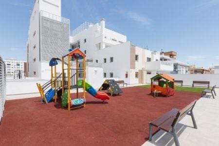 4 Zimmer Wohnung zu verkaufen in Malaga Stadt mit Pool Garage - 547.000 € (Ref: 9981315)