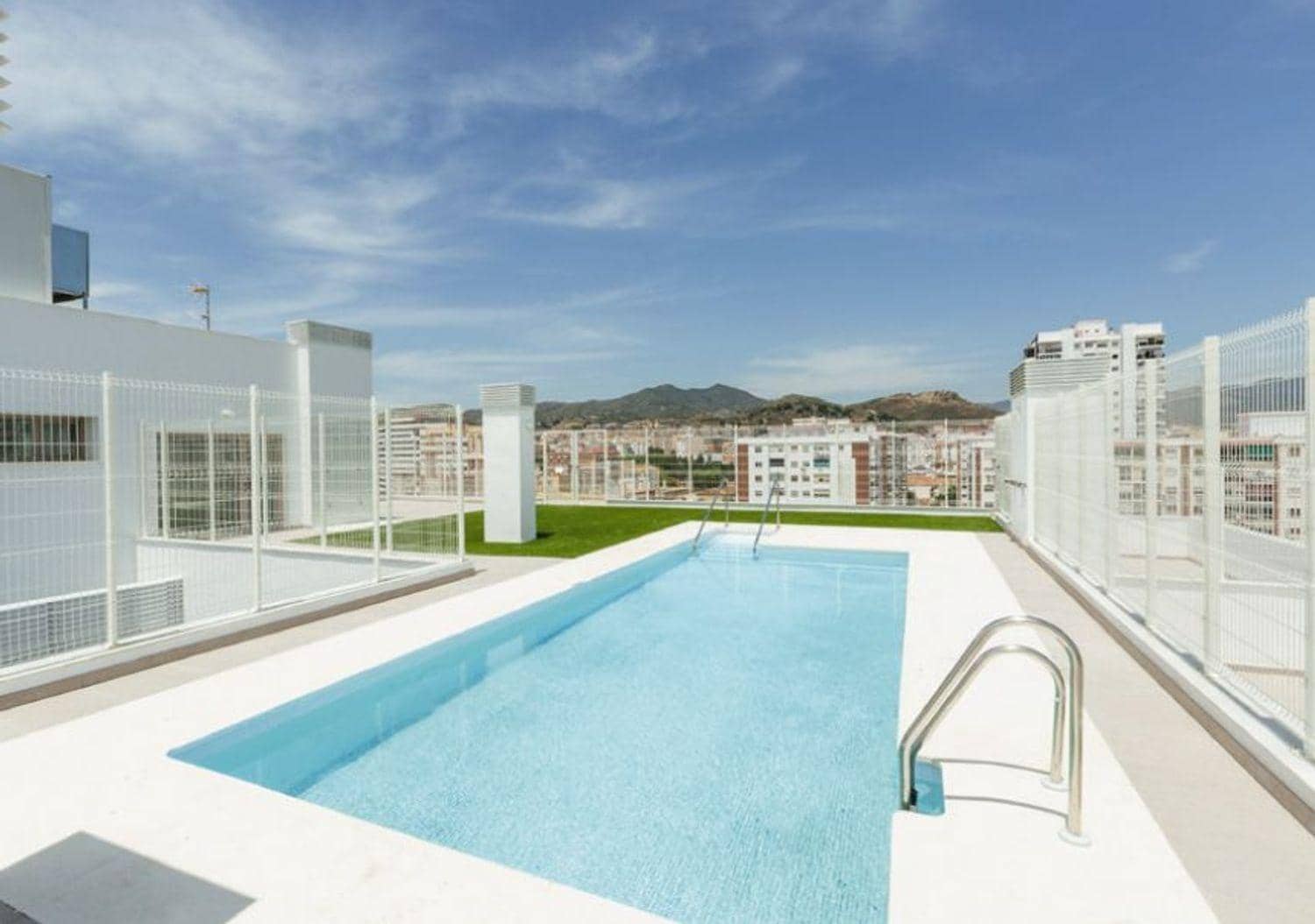 4 Zimmer Wohnung zu verkaufen in Malaga Stadt mit Pool Garage - 547.000 € (Ref: 9981315)