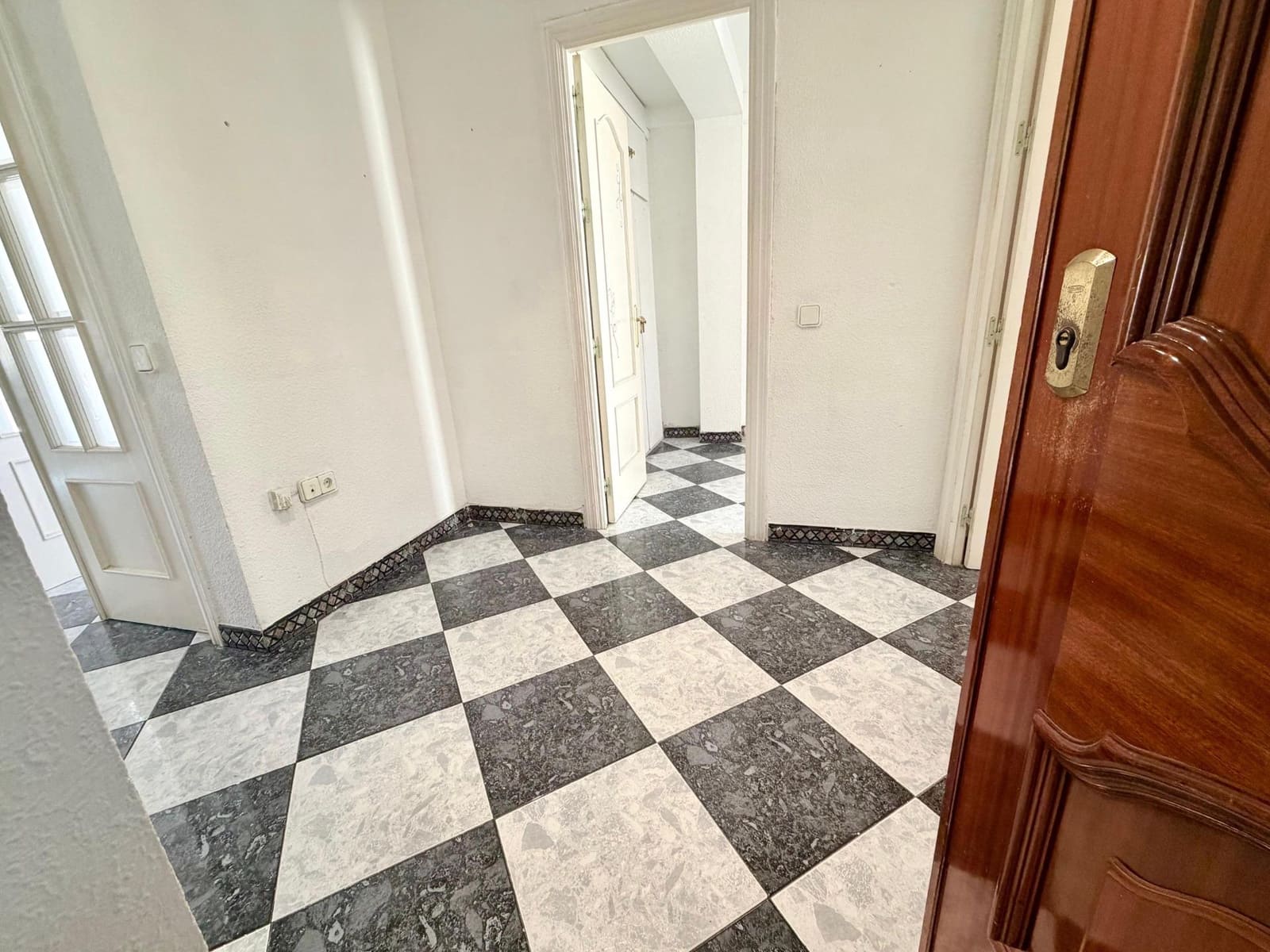 3 soveværelse Lejlighed til salg i Malaga by - € 255.000 (Ref: 9981316)