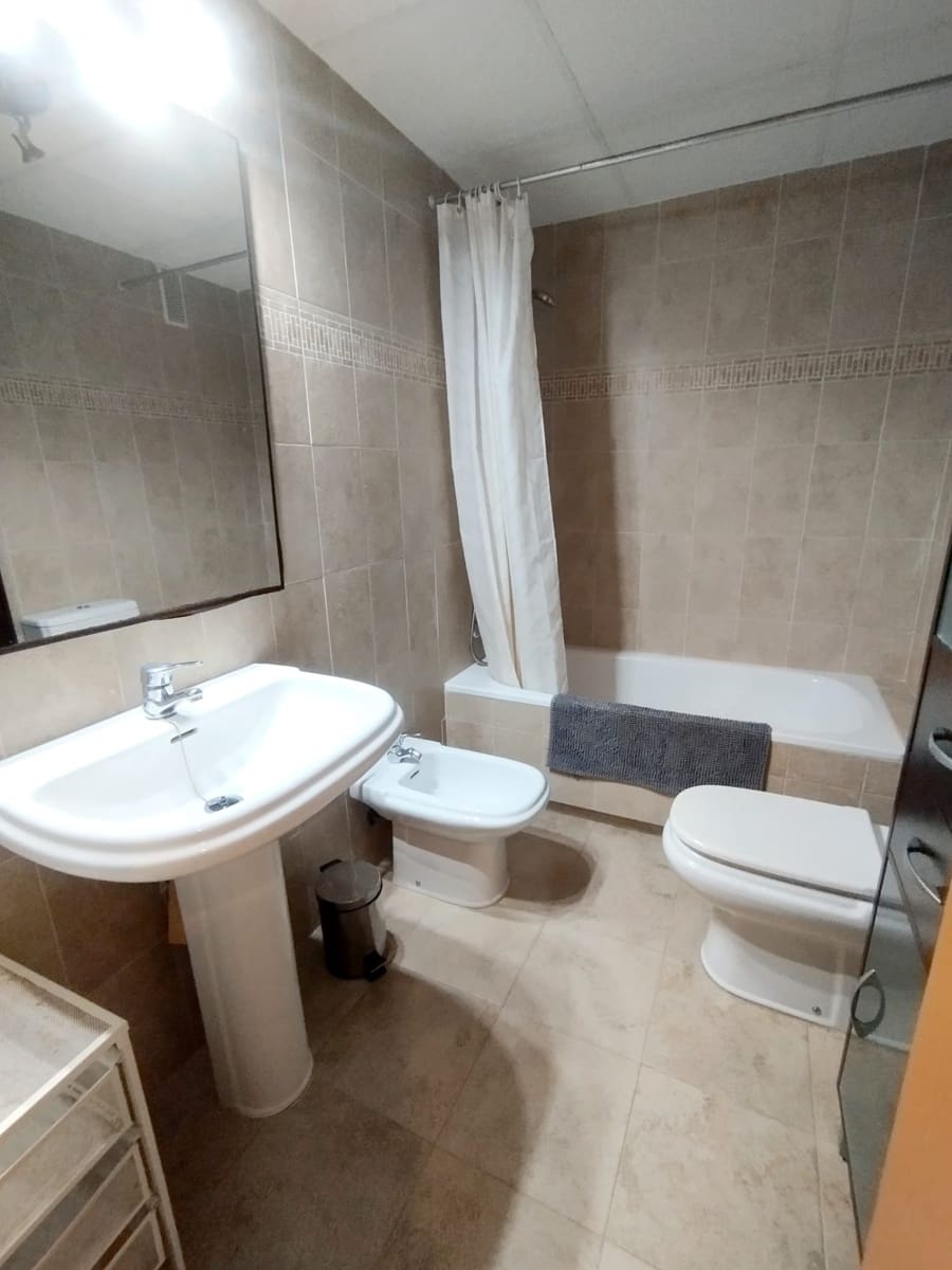 2 soveværelse Lejlighed til salg i Malaga by med garage - € 329.000 (Ref: 9981319)